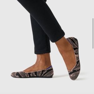 New Rothy's Round Golden Shimmer Flats Size 6.5
